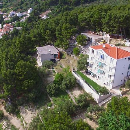 Villa Issea Брела Екстер'єр фото