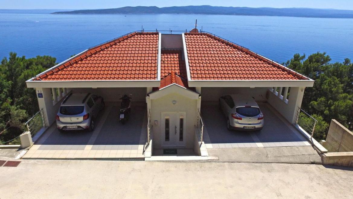 Villa Issea Брела Екстер'єр фото
