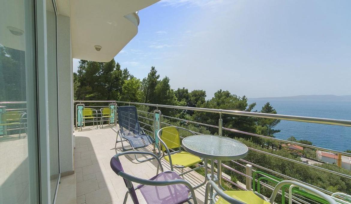 Villa Issea Брела Екстер'єр фото